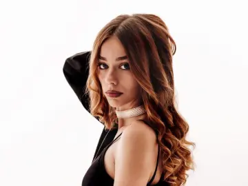 Livejasmin Live Sex Cam of EmilliaFox