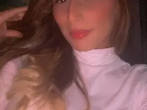 Myfreecams Watch Live Sex Cams of QueenRubii