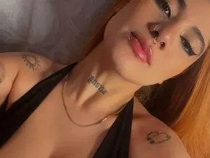 Myfreecams Live Sex of Evelyn_rey