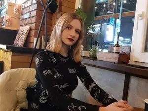 Myfreecams Free Porn Cam of Olisa_Fox