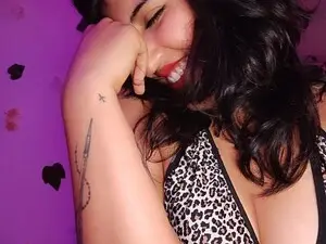 Myfreecams Adult Webcams of Azaharziiz