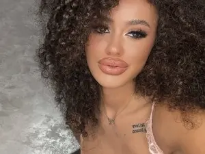 Myfreecams Best live sex cam show of CelineCherie