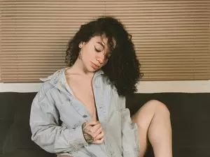 Myfreecams Live Sex Cam of Pixara