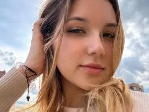 Myfreecams Adult Video Chat of MercedesRobin