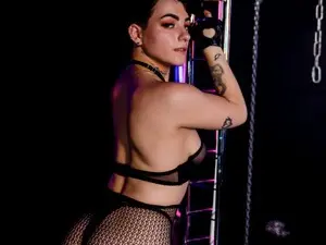Myfreecams Sex Cam of SofieHustle