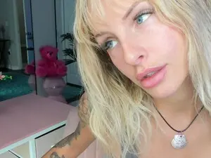 Myfreecams Live Sex Cam of Tati_Rae