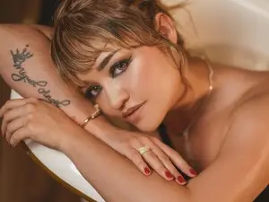 Myfreecams Free Porn Cam of ThalyaHarlow