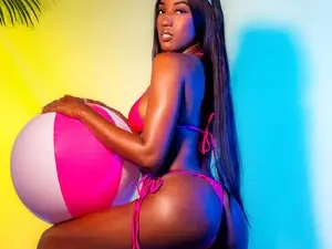 Myfreecams Live Porn of FiorelaLenin