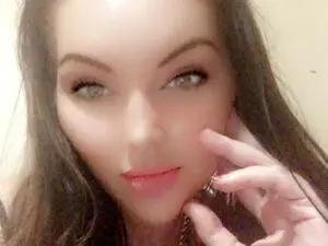 Myfreecams Live Sex Cam of LouisaAmbers