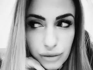 Myfreecams Live Sex Cam of SophiaSwan