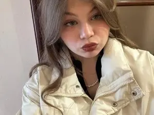 Myfreecams Free Live Porn of LittleLilly