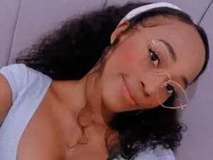 Myfreecams Sex Chat of Danik_Adams