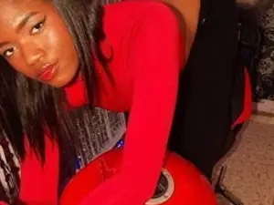 Streamate Adult Webcams of MISSANDRE24