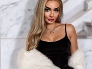 Streamate Nude Webcam of arabella_dominates