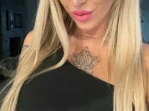 Streamate Best live sex cam show of MissEvieStarr