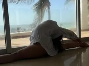 Streamate Free Live Porn of EmillyCoper