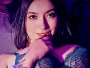 Streamate Live Sex Cam of Lucy_Stong