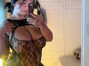 Streamate Sex Cam of GabyyCortezz