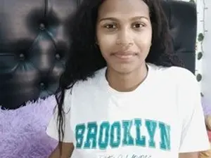 Streamate Live Sex Cam of Pinkyhot69