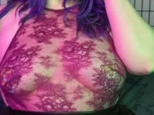 Streamate Nude Webcam of KiraSpitQueen