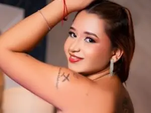 Streamate Best live sex cam show of BelaJones19