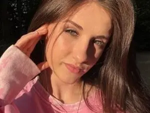 Streamate Live Sex Cam of Daminice