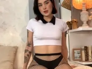 Streamate Adult Video Chat of MillieRead