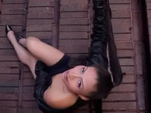 Streamate Free Porn Cam of AliceBlack97