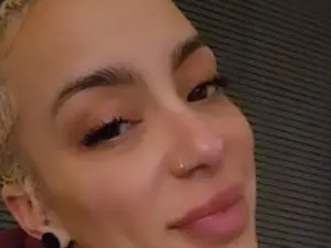 Streamate Best live sex cam show of PetiteQueenXOX