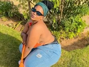 Streamate Sex Cam of CHUBBYCHICKSx