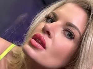 Streamate Adult Webcam of RobynQuinnBabestation