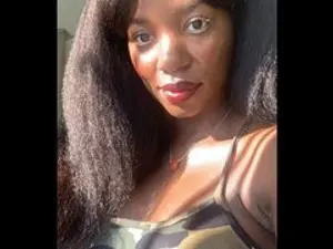 Streamate Private Sex Chat of Lanaluxxe41