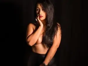 Streamate Live Sex Cam of KurtneyTrav