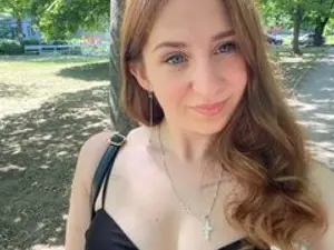 Streamate Free Porn Cam of LunaToneD