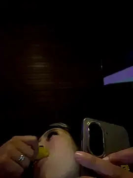 Stripchat Nude Webcam of ZoeMillerPink_
