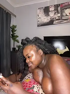 Stripchat Sex Cam of Honeycoco0211