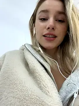 Stripchat Sex Cam of SSSATIVA_model