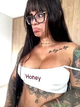 Stripchat Private Sex Chat of LaraHenao