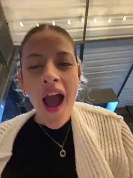 Stripchat Free Live Porn of alana15