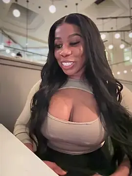 Stripchat Adult Video Chat of Belle___