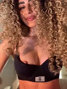 Stripchat Live Sex Cam of Lady_ken_