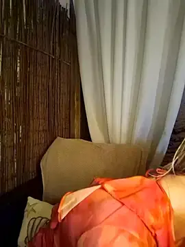 Stripchat Adult Webcam of CelynaRoss