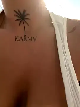 Stripchat Watch Live Sex Cams of CarolaDrago