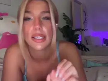 Stripchat Adult Video Chat of KENNIEXROSE