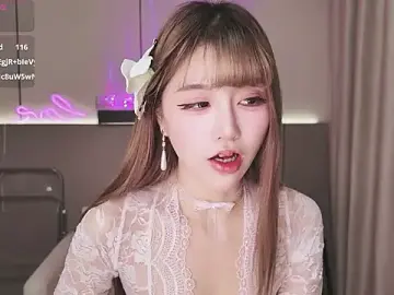 Stripchat Live Sex of Kiki--2025
