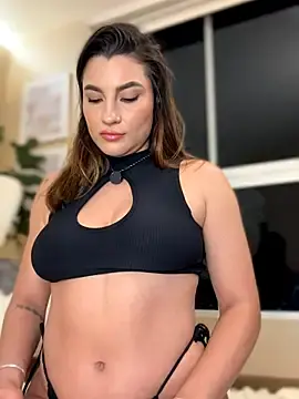 Stripchat Adult Webcams of SaharaRush_
