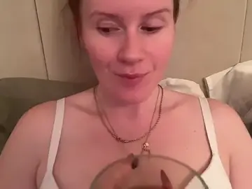 Stripchat Watch Live Sex Cams of redheadrosie69