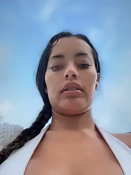Stripchat Free Porn Cam of Risky_Workouts