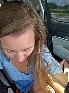 Stripchat Adult Webcam of SkyelarSommer