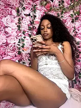 Stripchat Adult Webcam of mismialove
